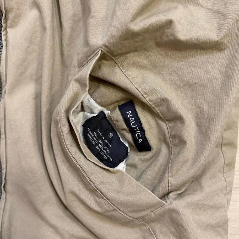 Nautica size small